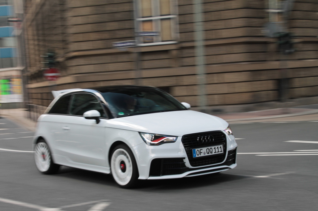 798349A1QUATTRO371.jpg