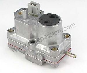 930606105EX.jpg?w=300&h=300&e=0