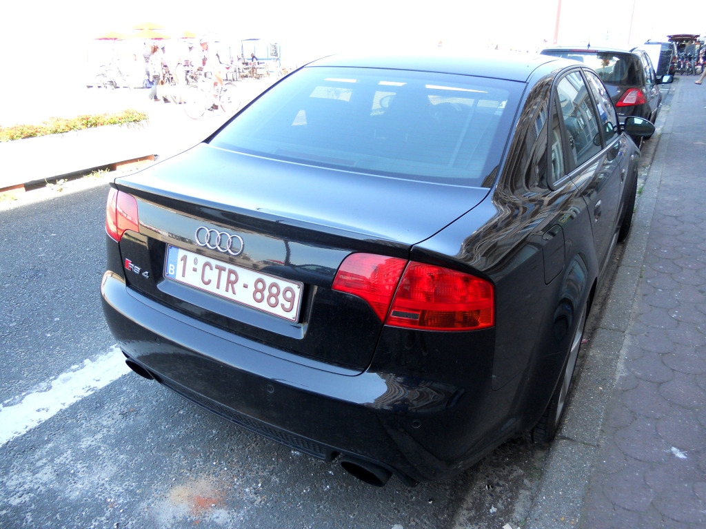 800942AUDIRS42150.jpg