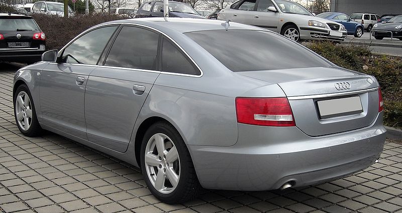 800px-Audi_A6_C6_rear_20090329.jpg