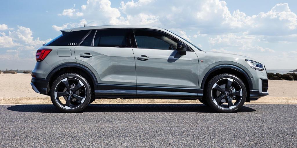 801422AUDIQ20715.jpg