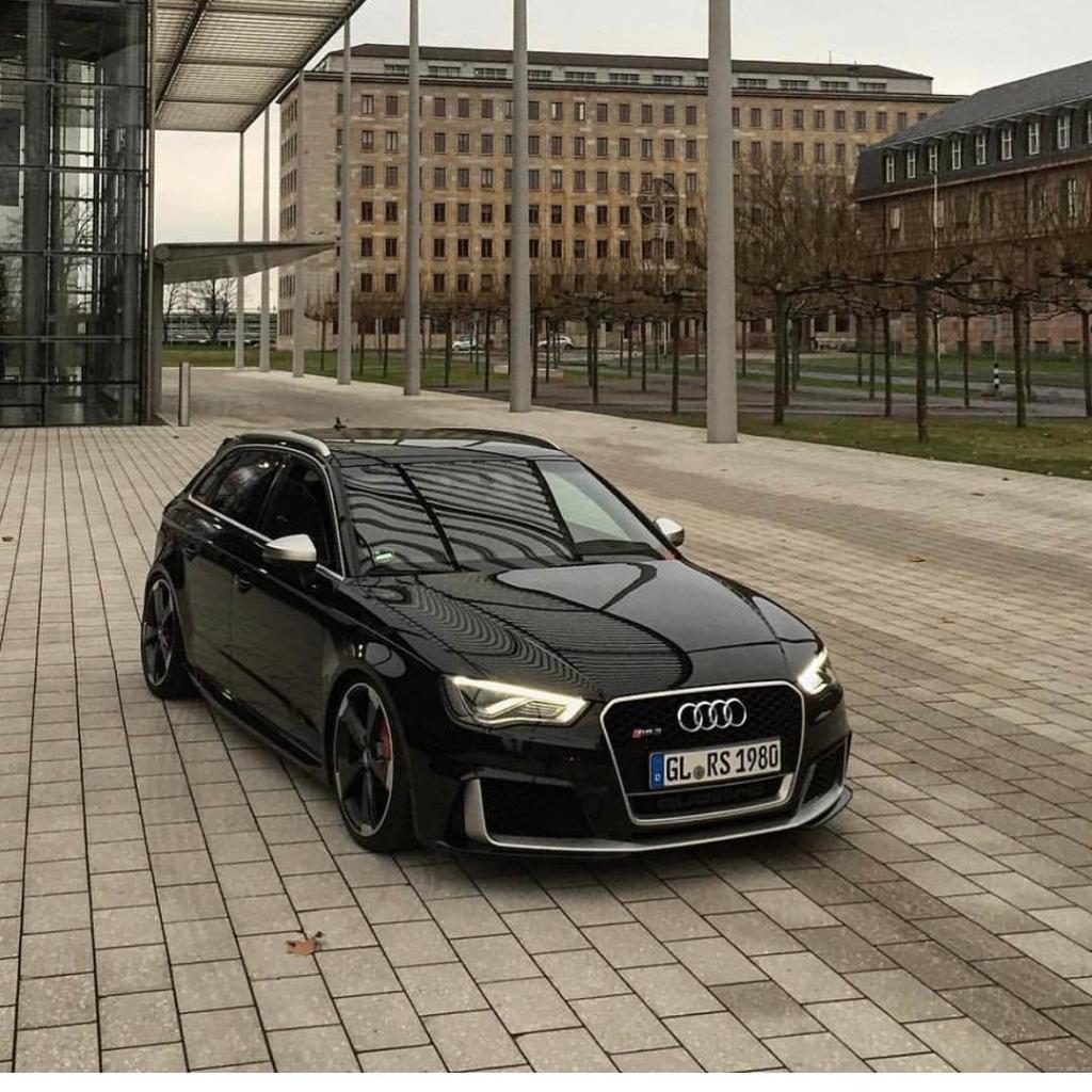 801893RS38V2375.jpg