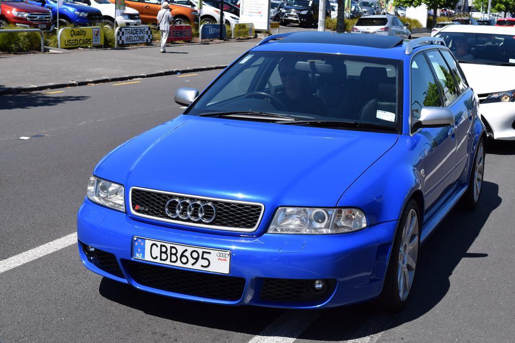 804220AUDIRS4B50347.jpg