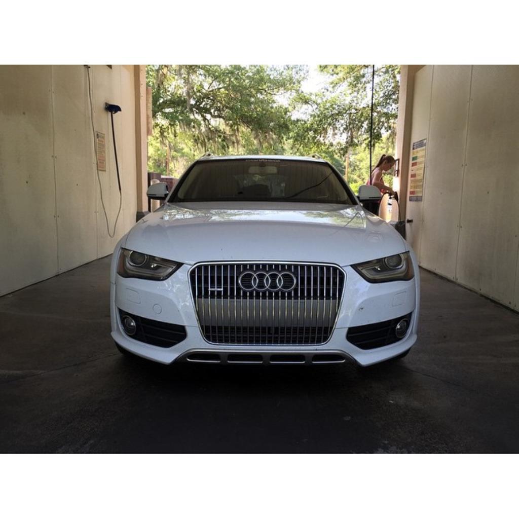 8042481226AUDIA4ALLROAD.jpg