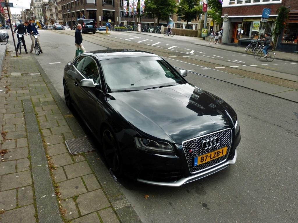 804713AUDIRS52644.jpg