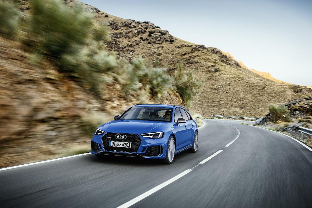 806162AUDIRS4B90037.jpg