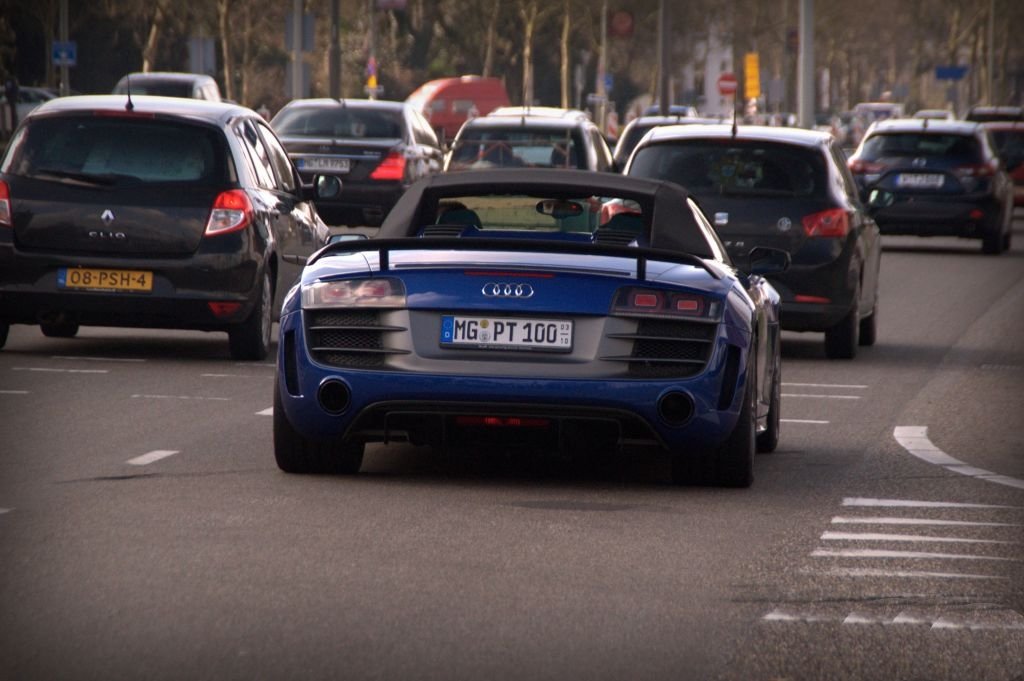 810792R8GT1191.jpg