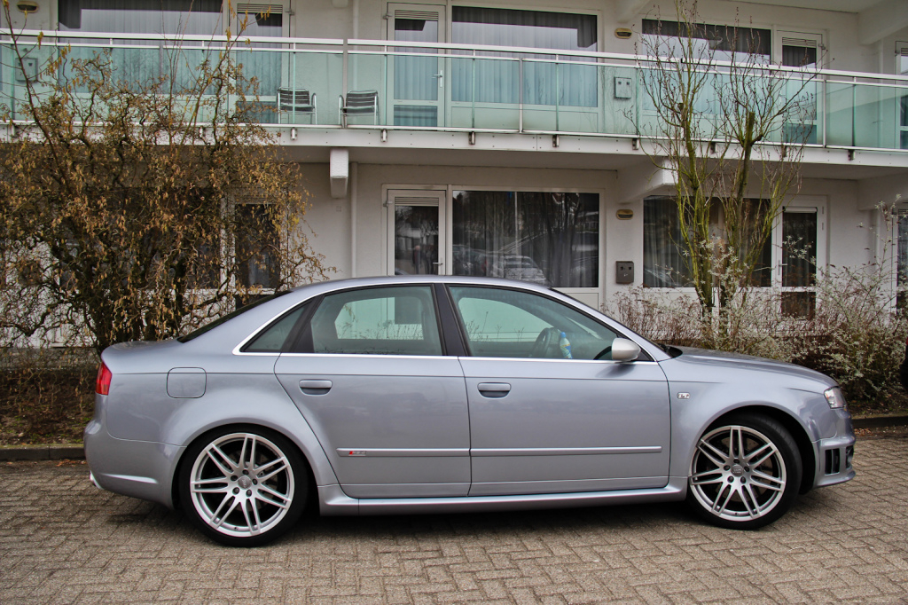 810851AUDIRS4710.jpg