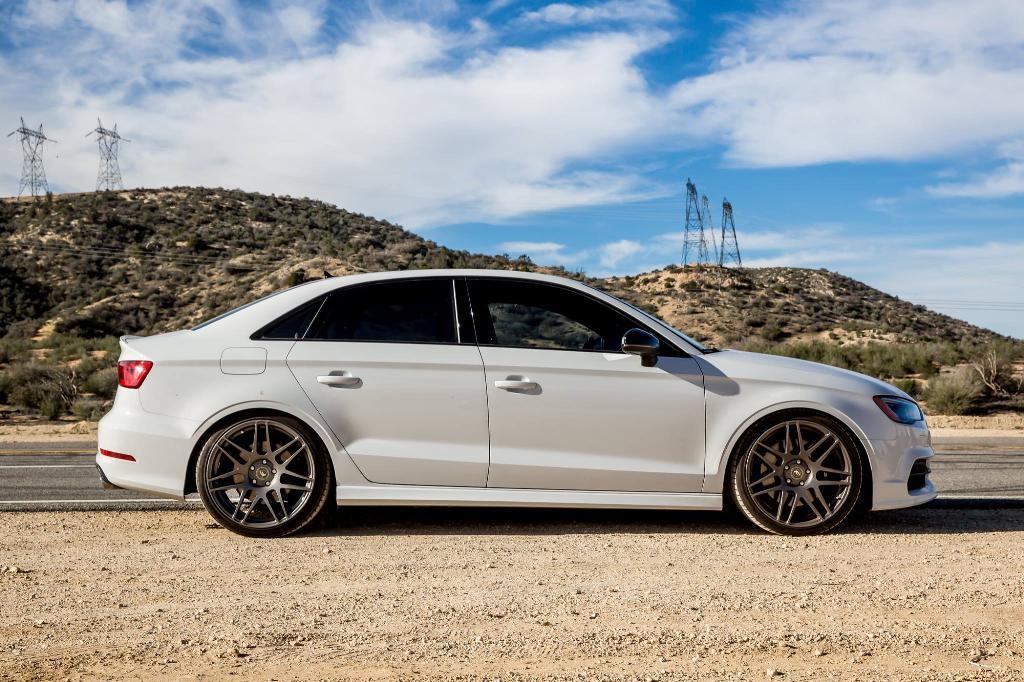 811919S38V2405.jpg