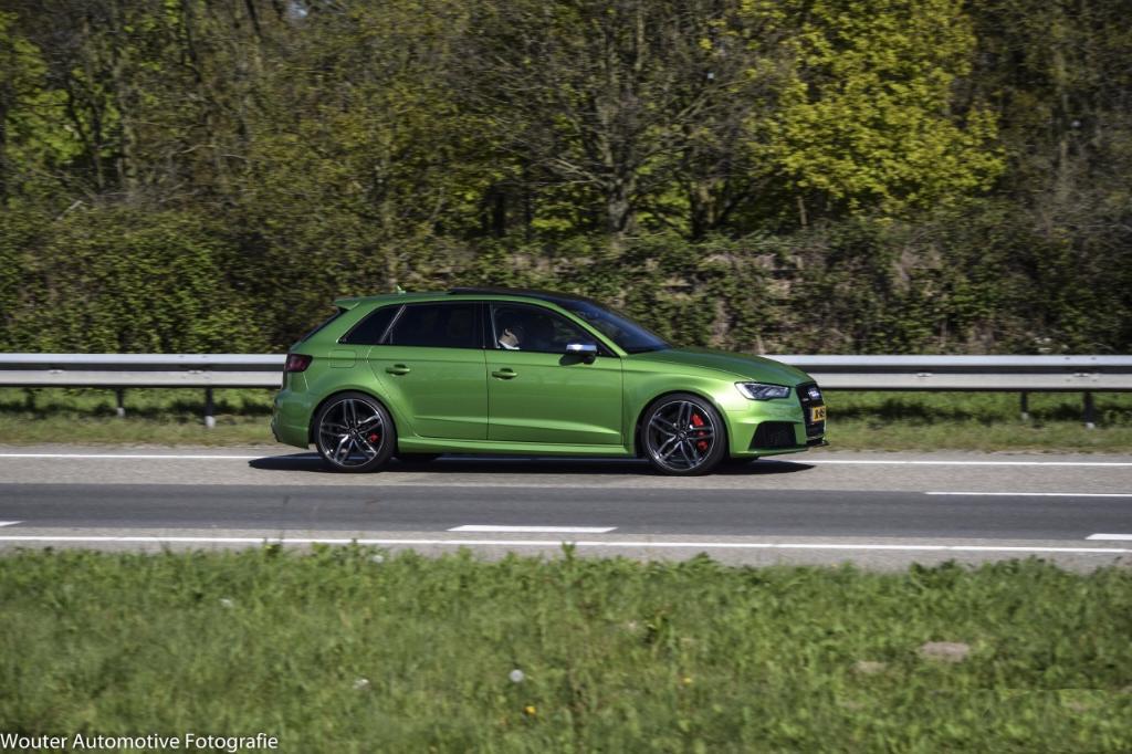 812418RS38V2496.jpg