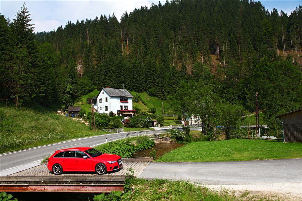812504RS4B8ESQUIROU082.jpg