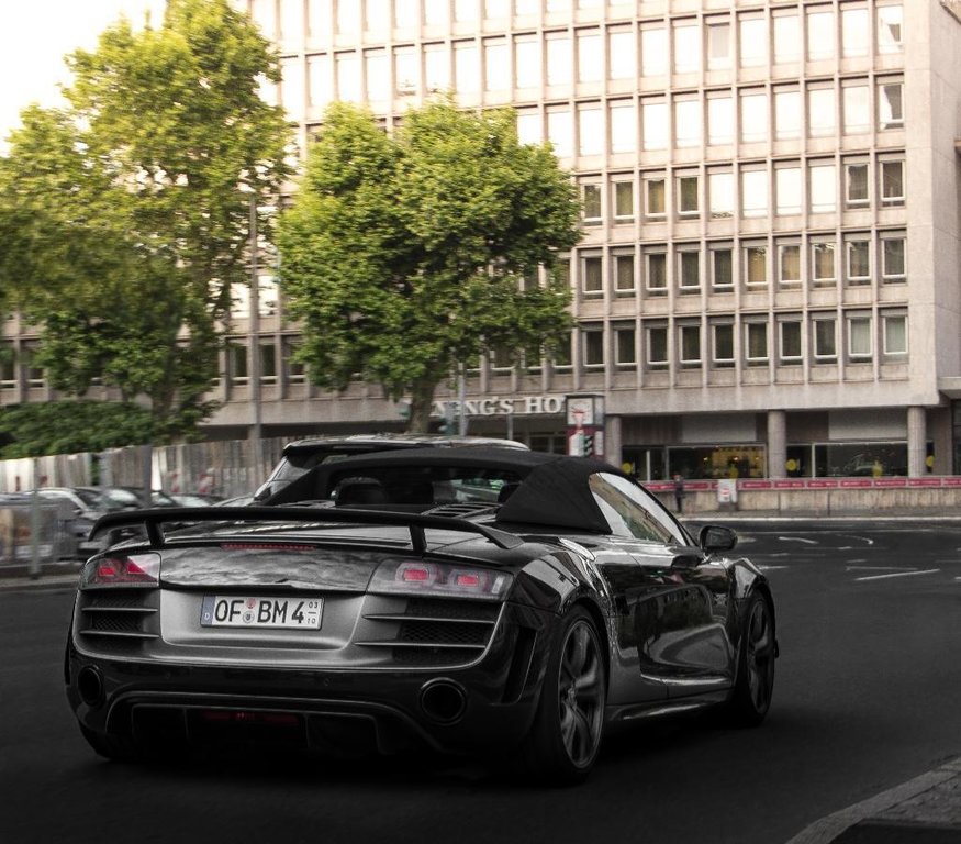 812572R8GT1697.jpg
