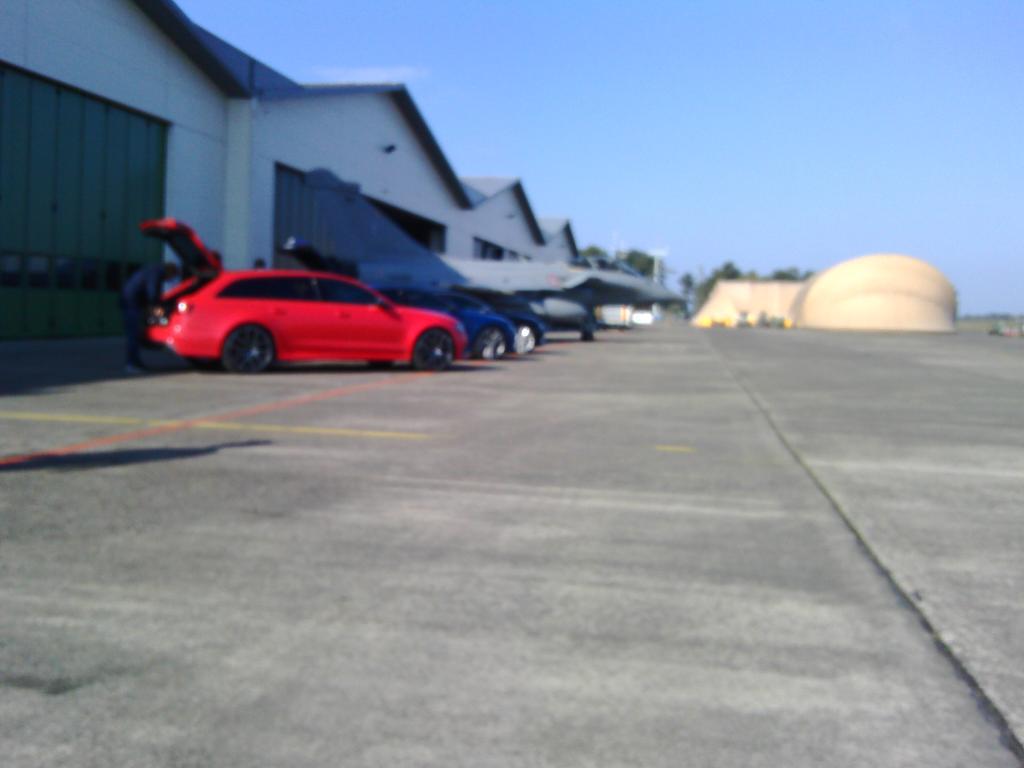 812777AUDIBA118022.jpg