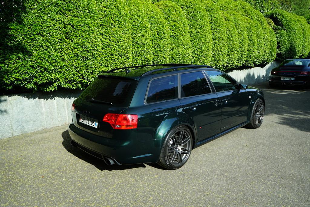 814054AUDIRS42600.jpg