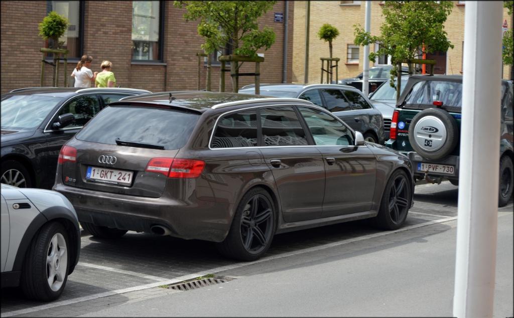 814325RS62670.jpg