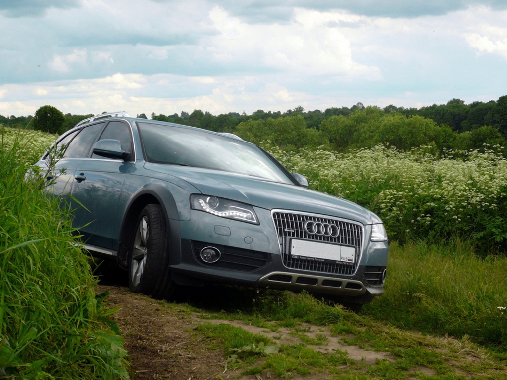 815023531AUDIA4ALLROAD.jpg