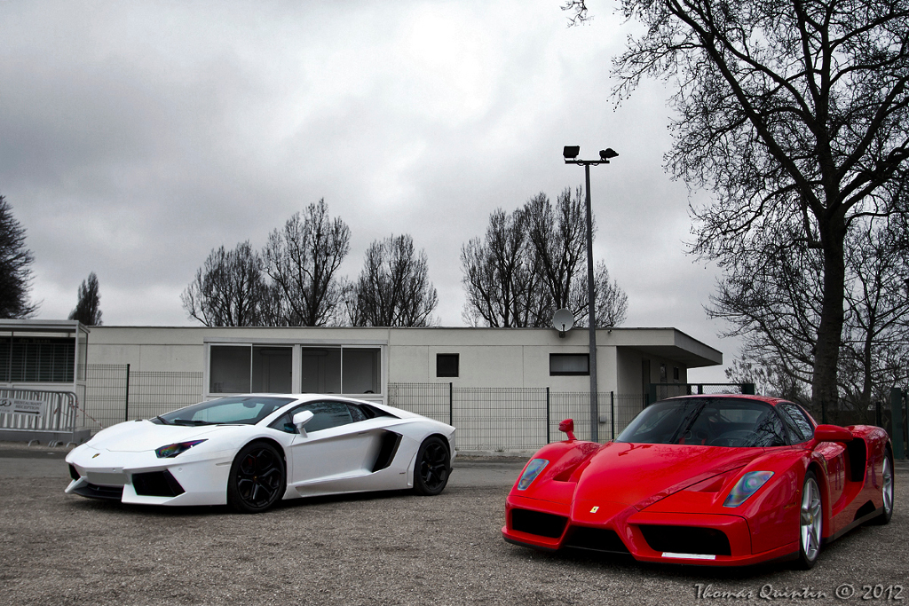 815555374LAMBORGHINIAVENTADORESQUIROU.jpg