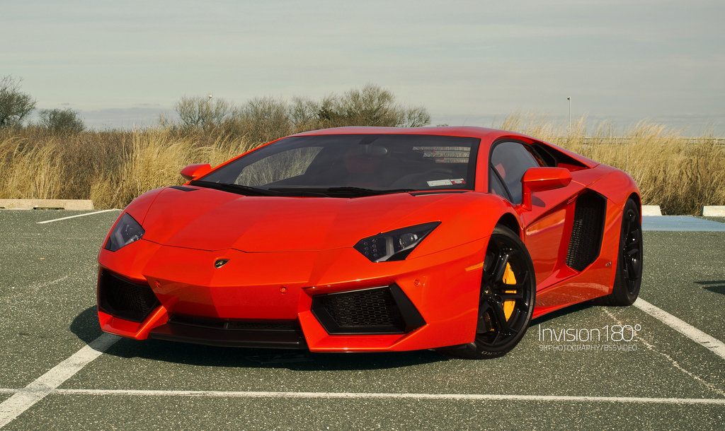 815681296LAMBORGHINIAVENTADORESQUIROU.jpg