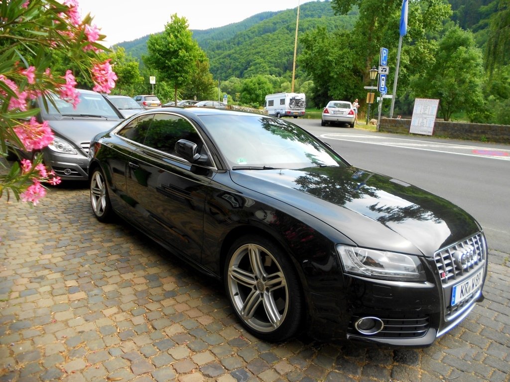 815853926S5.jpg