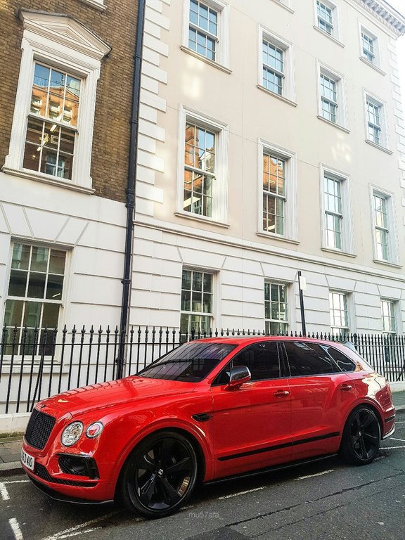 817366BENTAYGA0424.jpg
