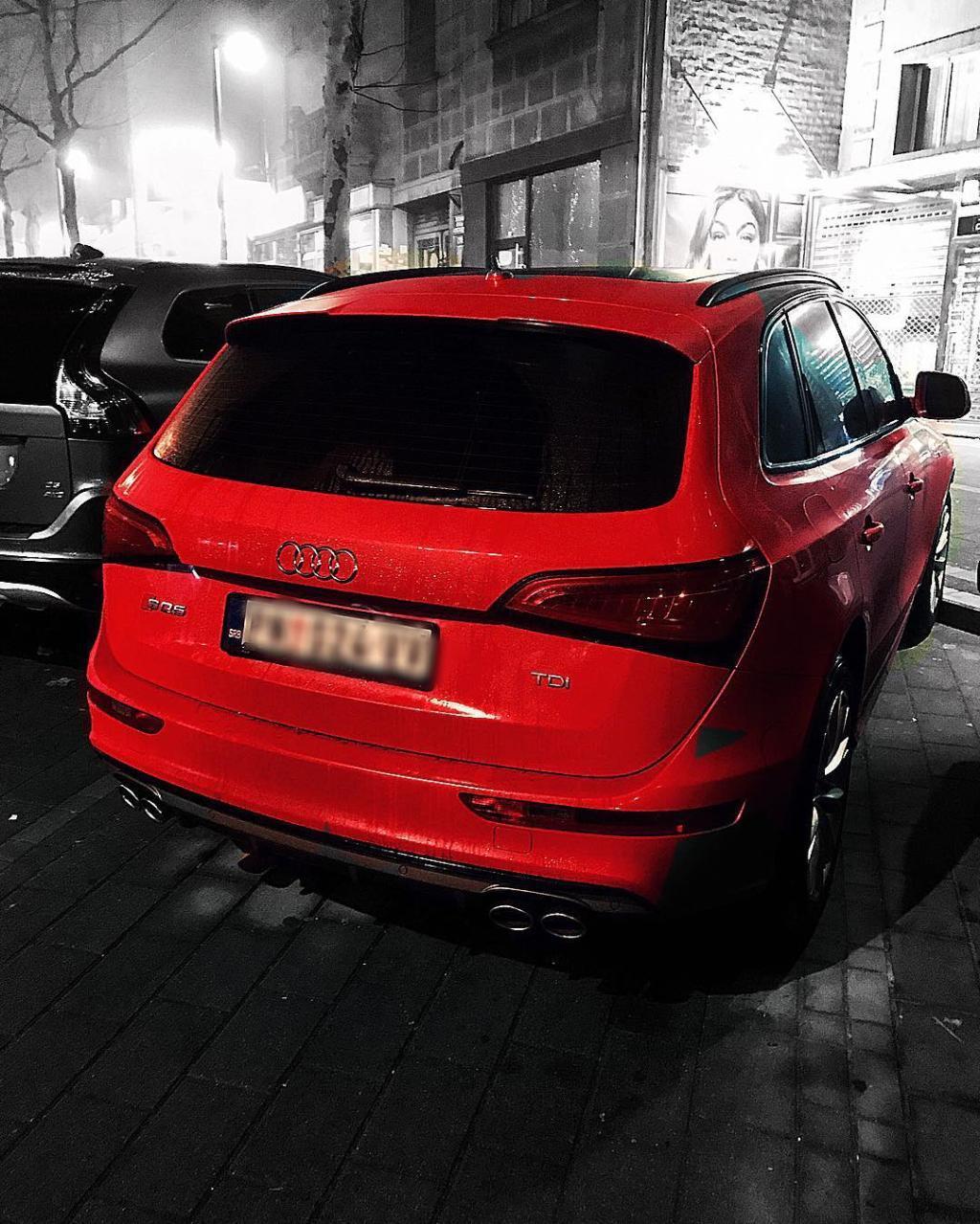 818763AUDISQ52242.jpg