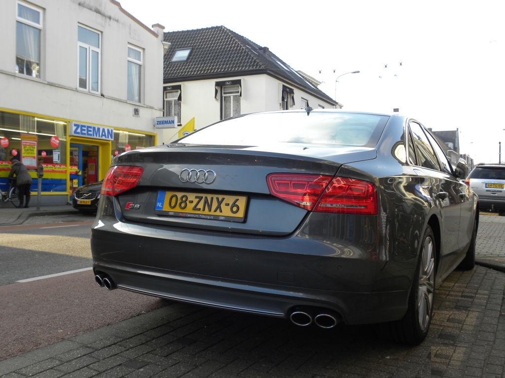 818966S8D4361.jpg