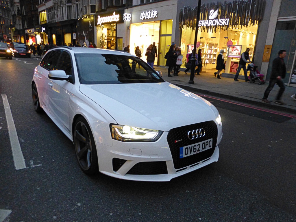 820243RS4B81022.jpg
