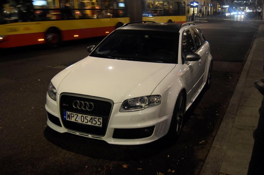 821051AUDIRS43264.jpg