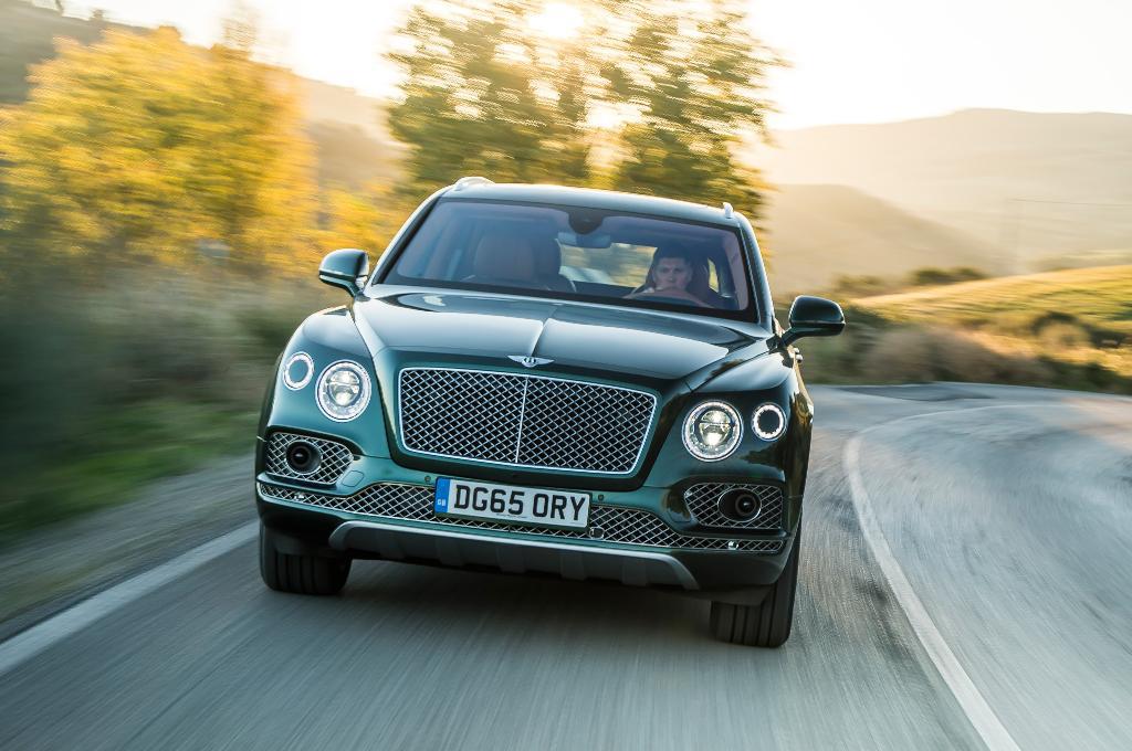 822656BENTAYGA0064.jpg