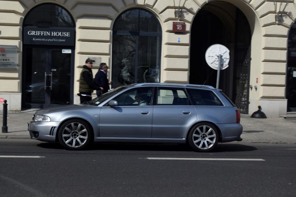 822894AUDIRS4B50615.jpg