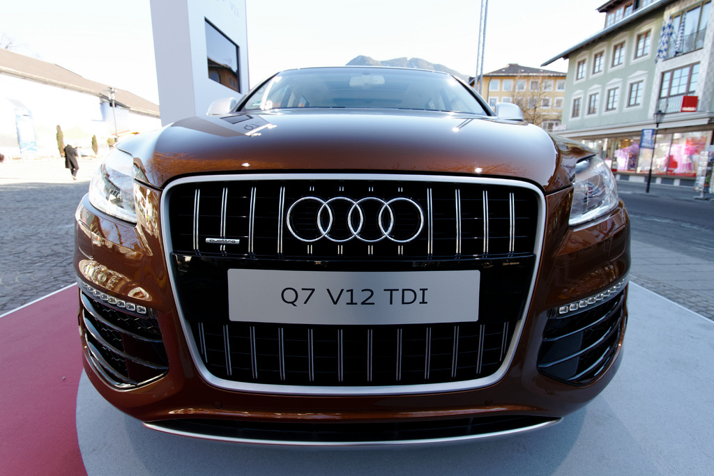 824436056Q7V12ESQUIROU.jpg