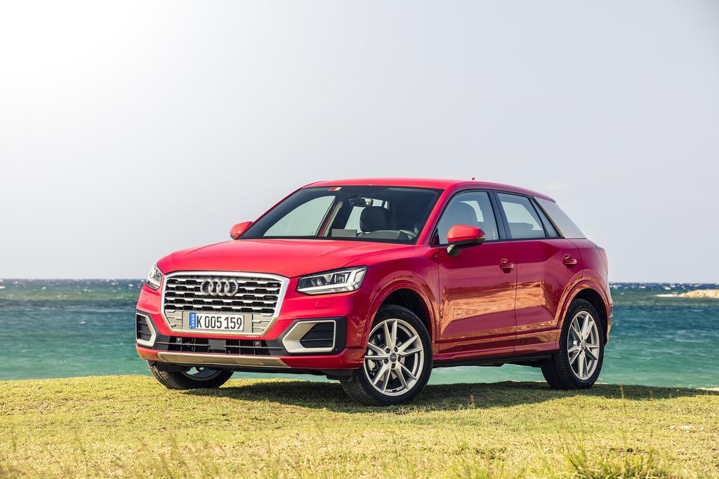 824606AUDIQ20288.jpg