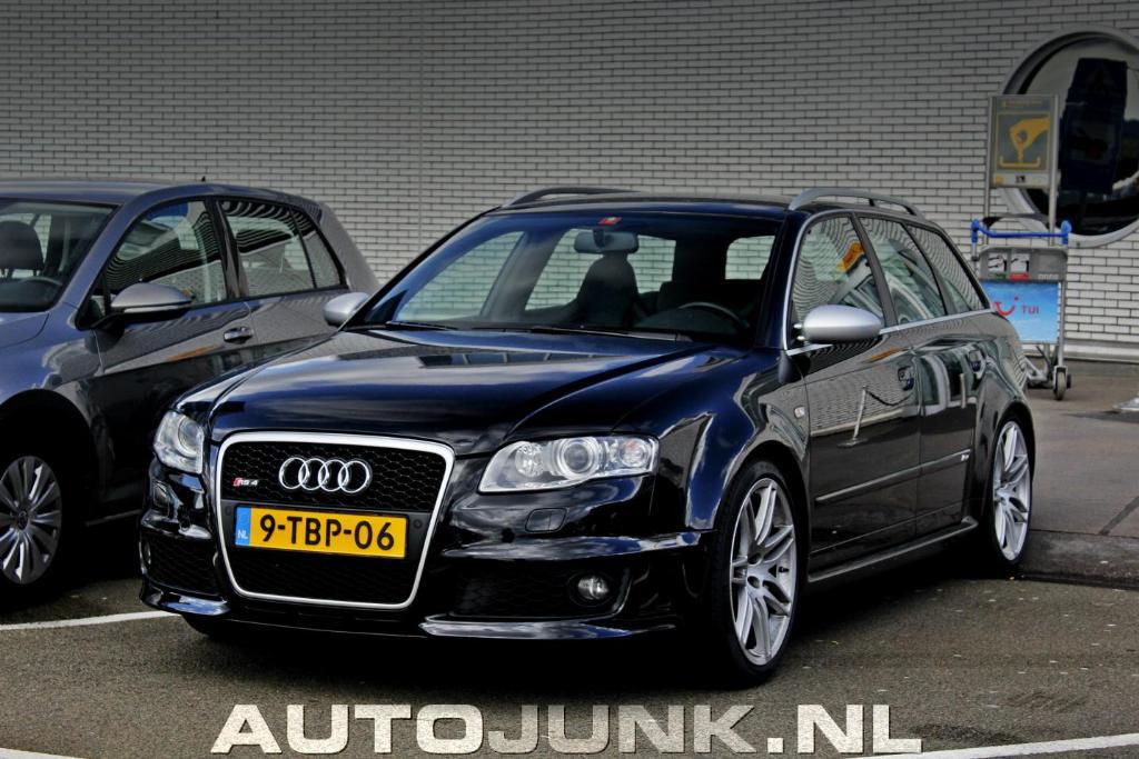 825650AUDIRS42557.jpg
