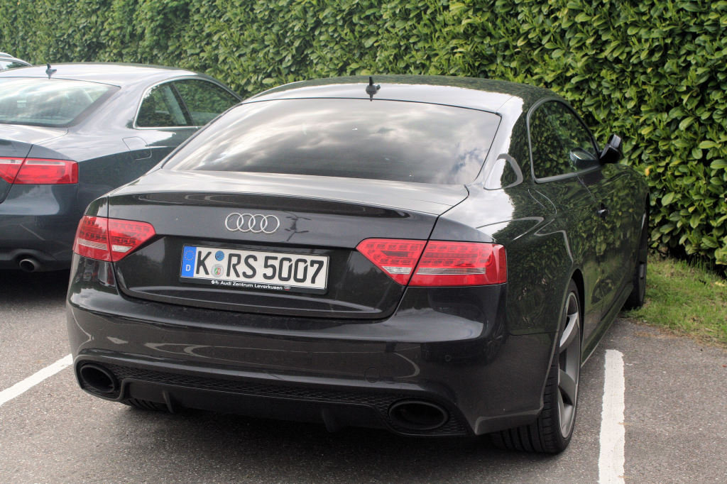 825900AUDIRS5947.jpg