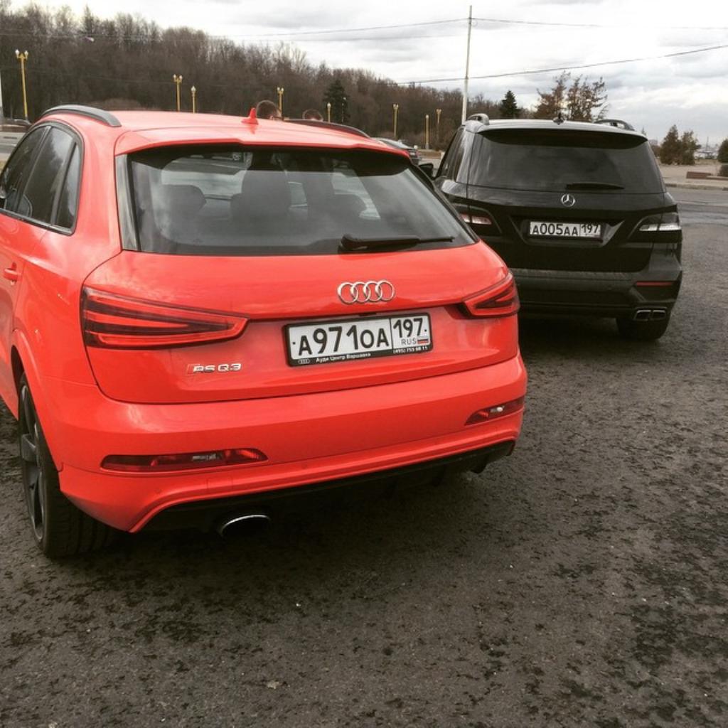 826071RSQ31214.jpg