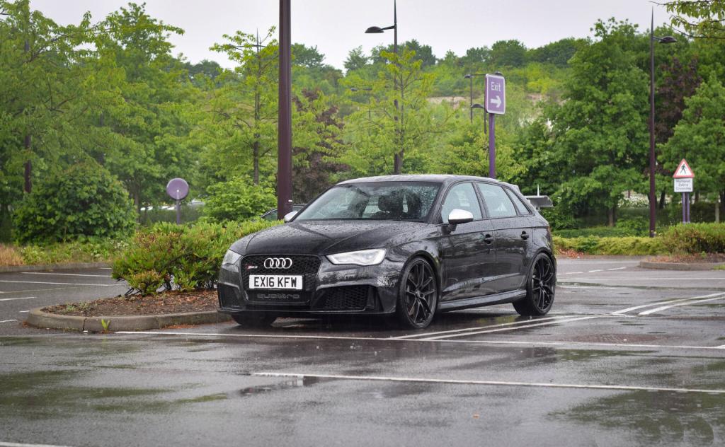 827459RS38V2661.jpg