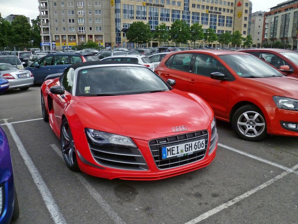 827829R8GT1919.jpg