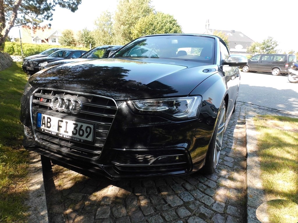 828305949S5.jpg