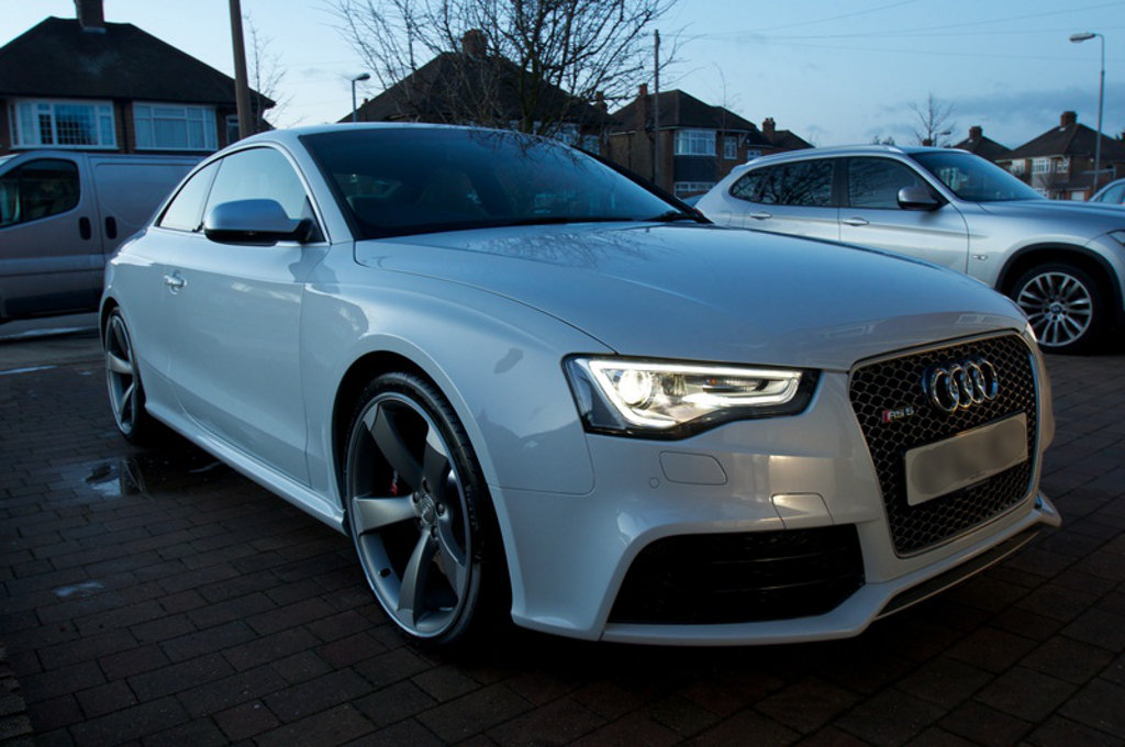 828581AUDIRS5618.jpg
