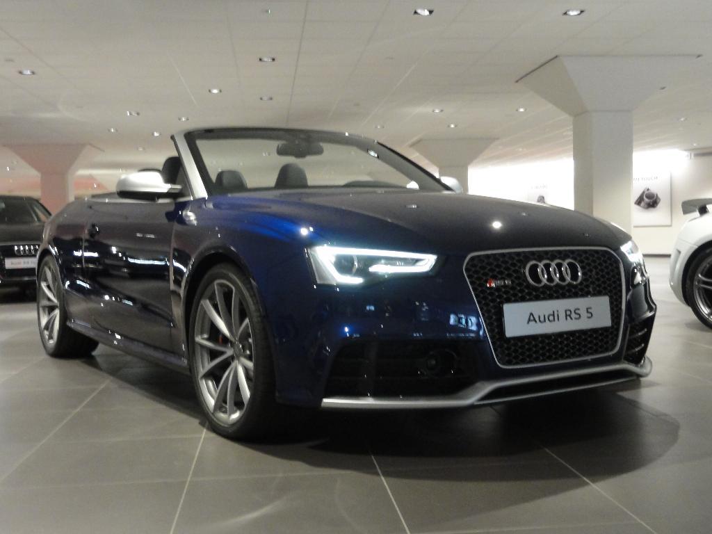 829440162RS5CABRIOLET.jpg