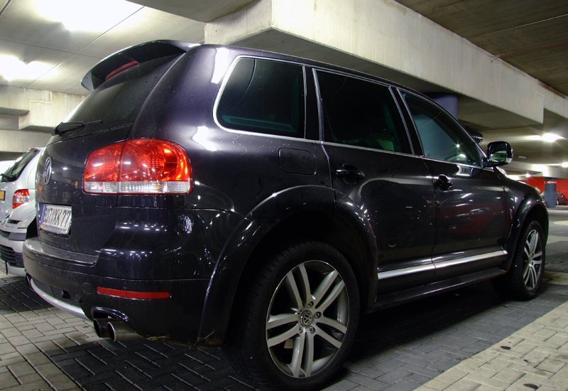829990W12TOUAREG282ESQUIROU.jpg