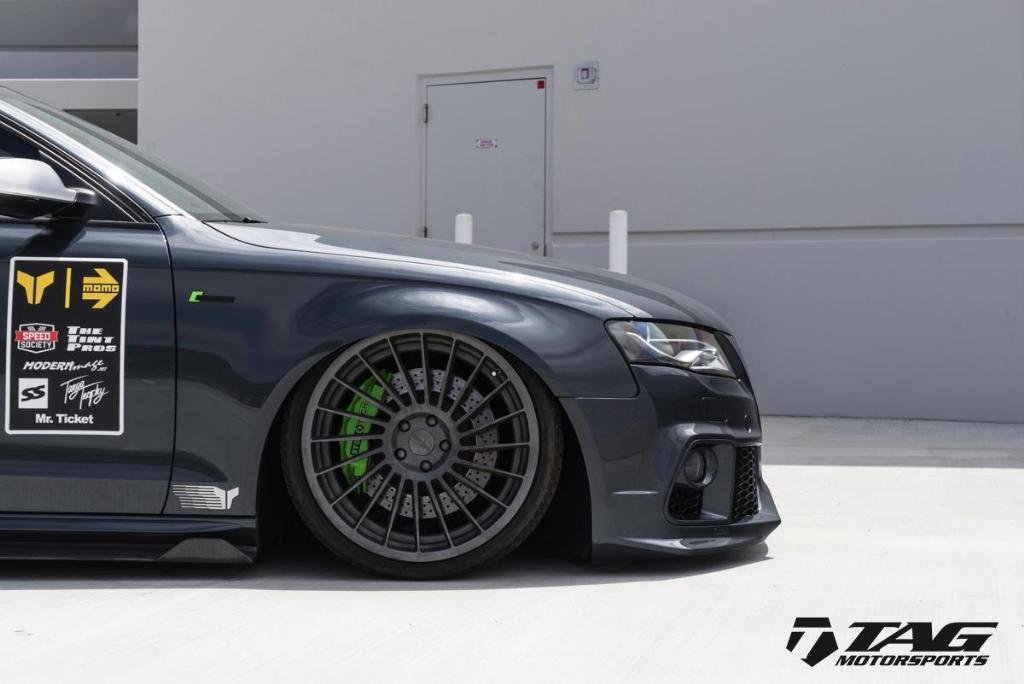 830092AUDIWHEELS0688OS4B8.jpg