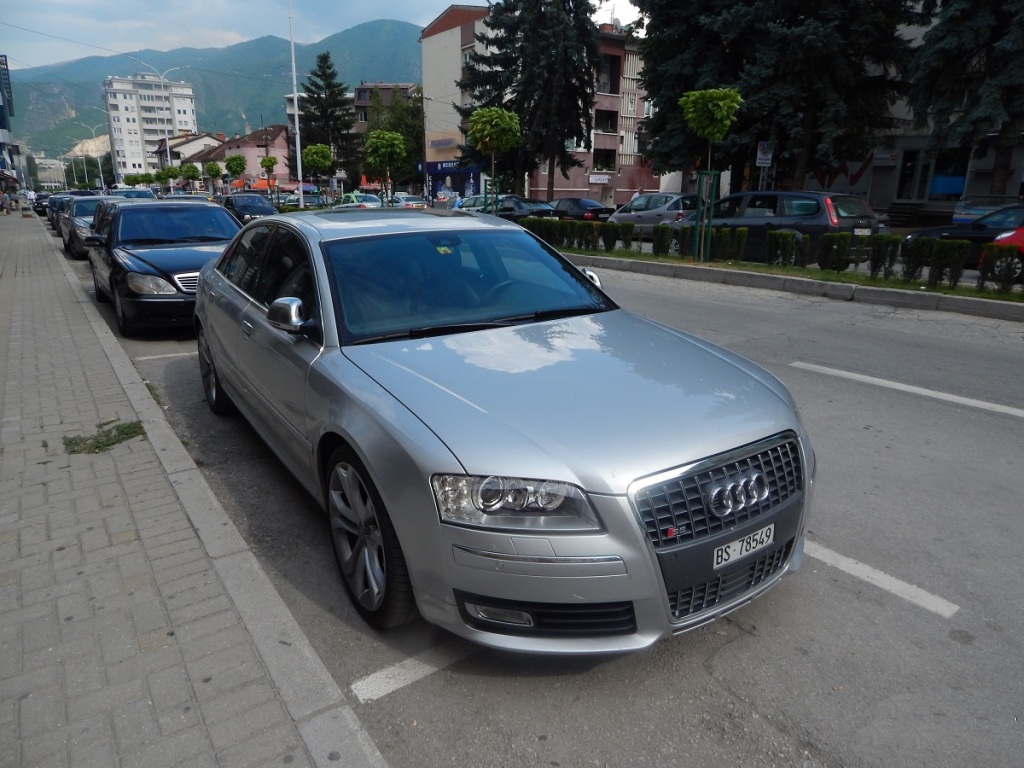 8307071557S8D3.jpg