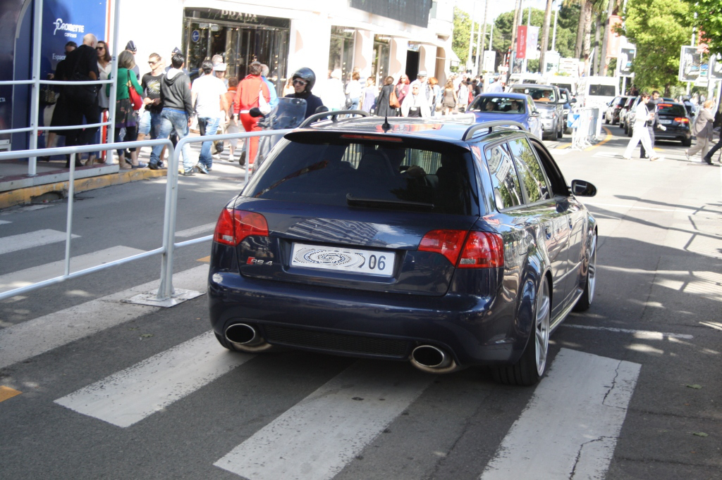 830933AUDIRS4872.jpg