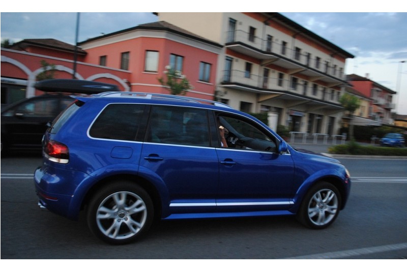 832702W12TOUAREG113ESQUIROU.jpg