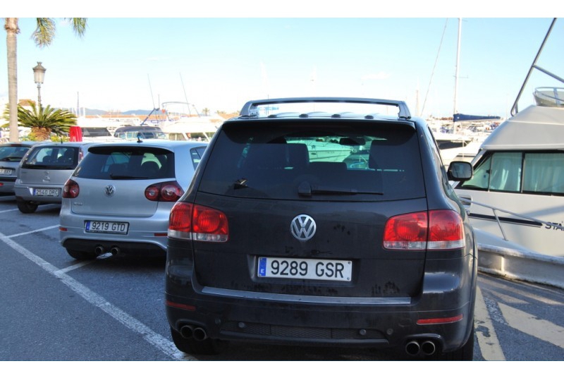 834039W12TOUAREG244ESQUIROU.jpg