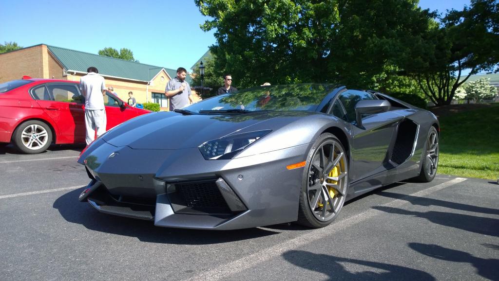 8340791133LAMBORGHINIAVENTADOR.jpg