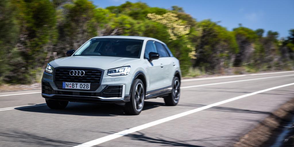 834132AUDIQ20825.jpg