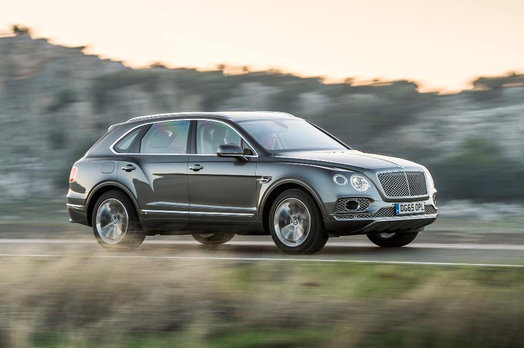 834810BENTAYGA0058.jpg