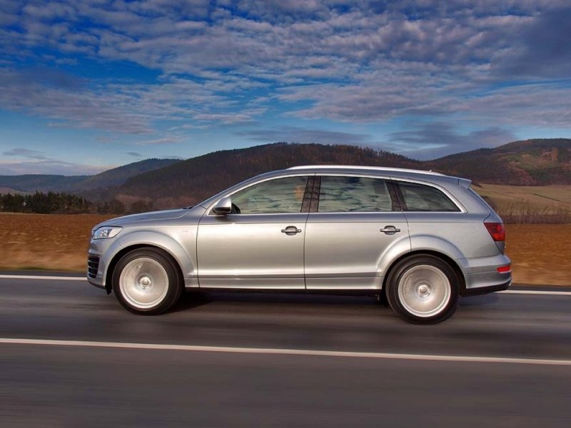 835153176Q7V12ESQUIROU.jpg